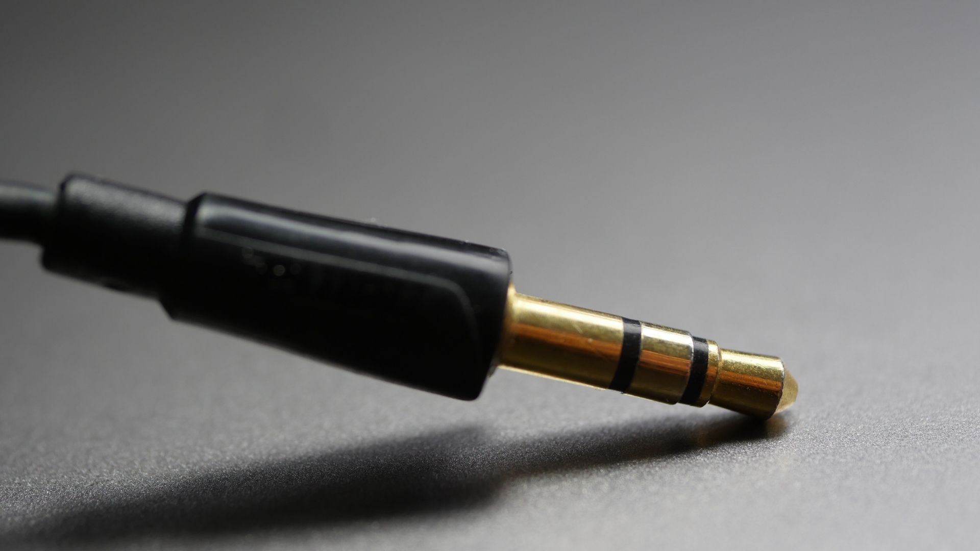 Jack kábel és jumper kábel